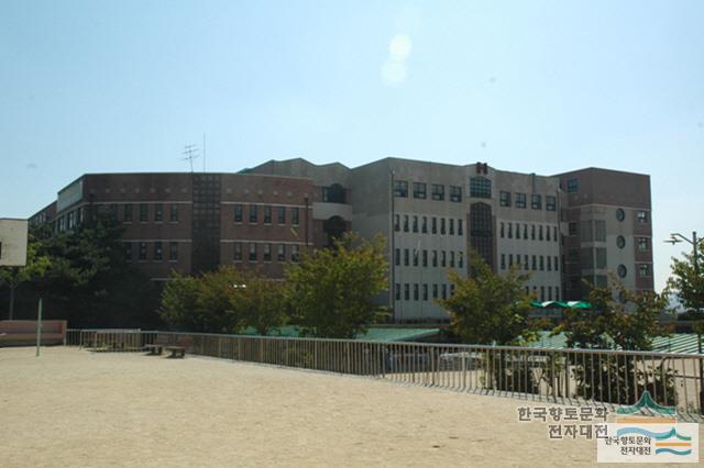 태평중학교 전경