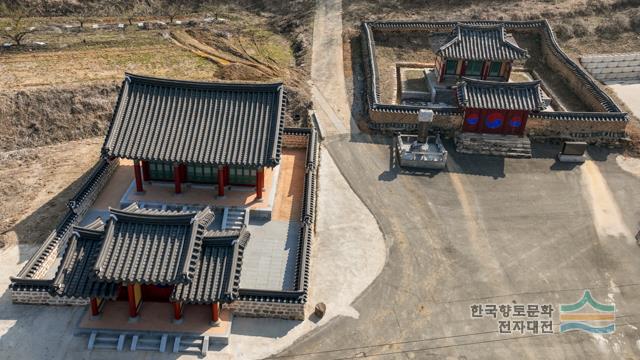 덕천서원 좌 신사우, 우 구사우