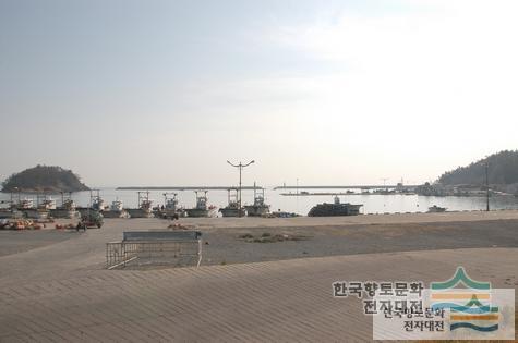 수품항 방파제