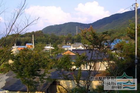 덕과면 덕촌리 덕동마을의 전경