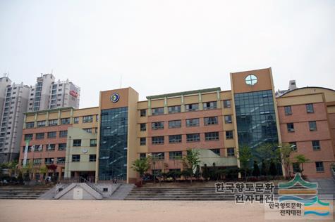 현암초등학교