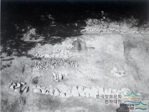 현화사지