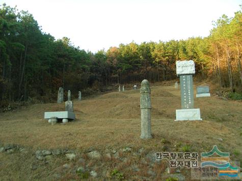 조변 묘