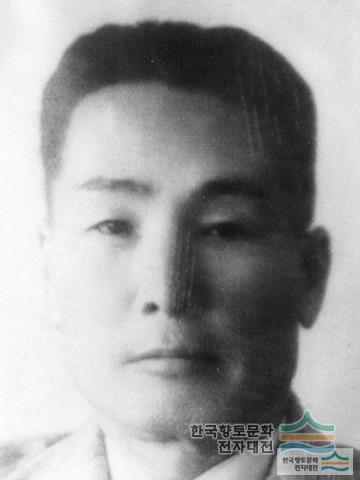 황인식 영정