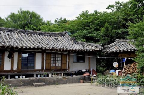 척산리 안병홍 가옥