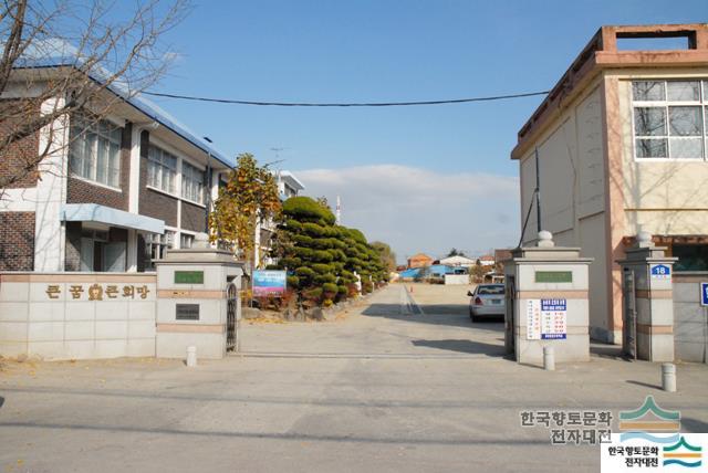 강경중앙초등학교 정문