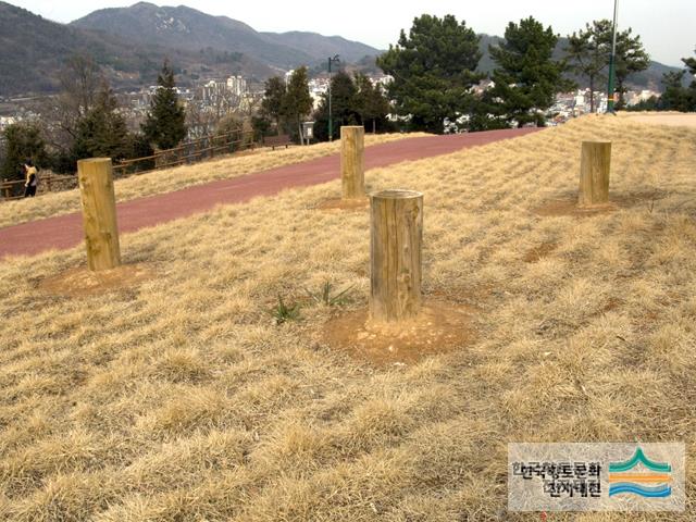 창원 남산 유적