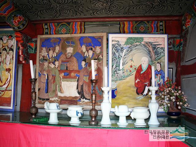 문수사 삼성각 내부 - 디지털김제문화대전