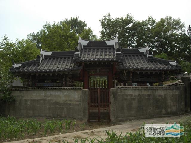 최식, 최응삼, 최화 정려