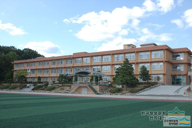 진천중학교