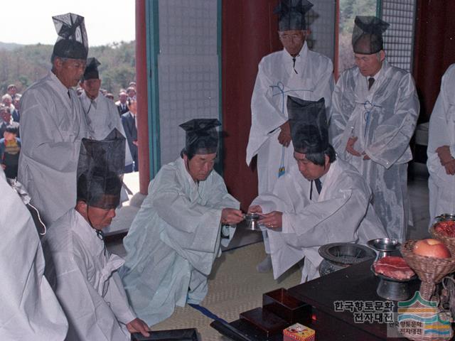 1990년 진천 정송강사 제향식