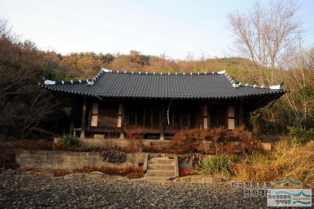 장산영당