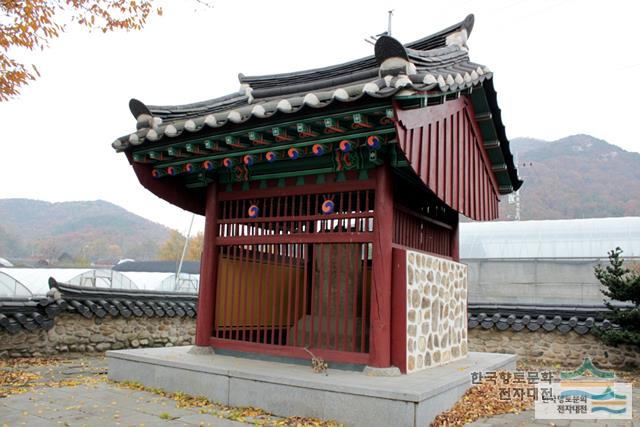 하우명 효자각
