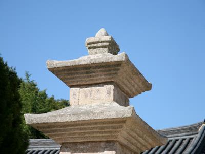 부산 범어사 삼층석탑 썸네일 이미지