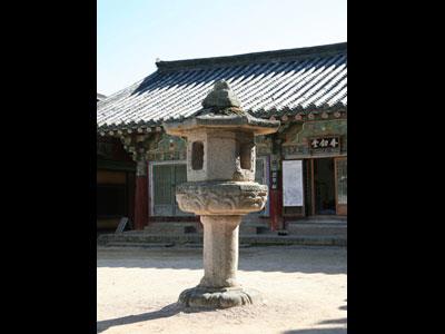 범어사 석등 썸네일 이미지