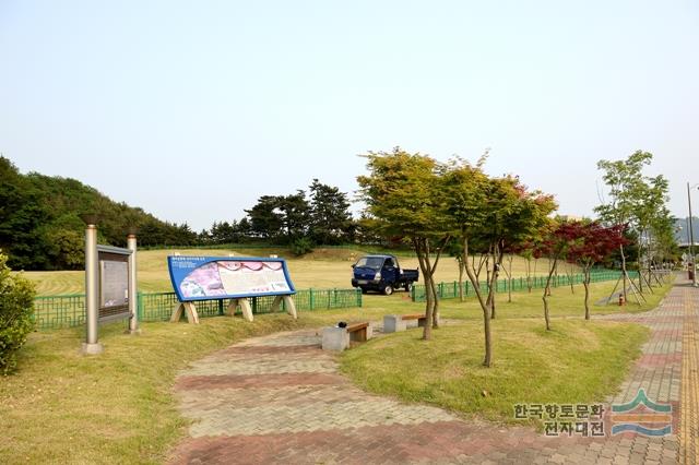 범방동 패총