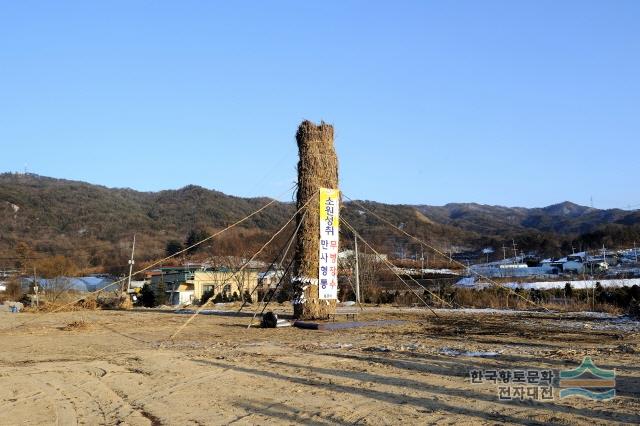 동홰 세운 모습1