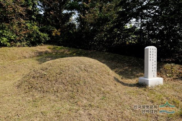 금현리 경주 이씨 이규항 묘