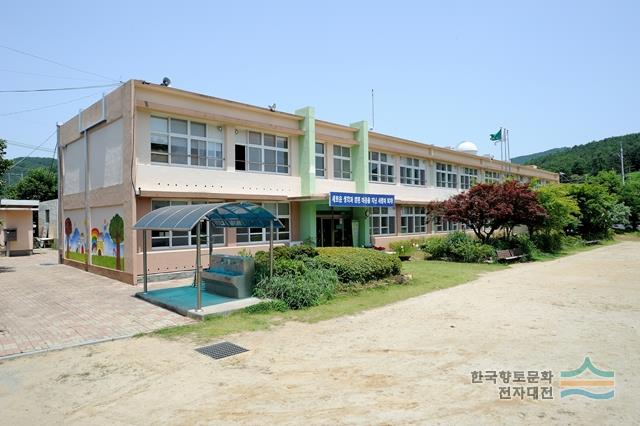 남성현 초등학교