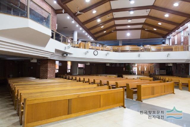 구리 성당 대 예배실 2