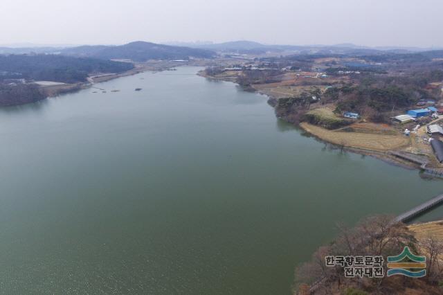초대 저수지 전경
