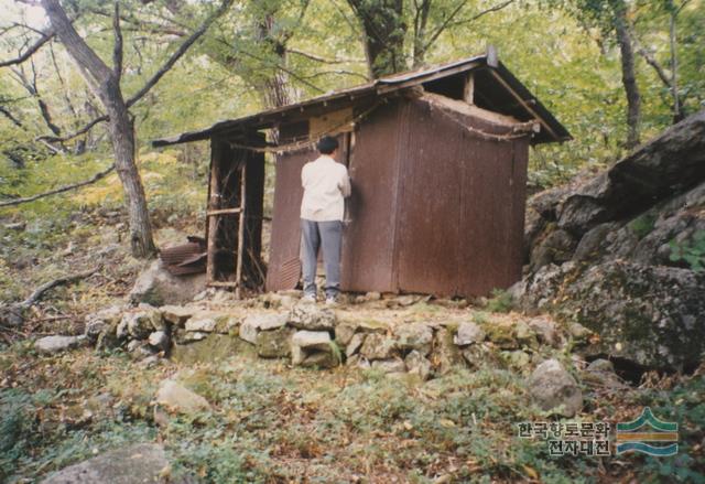 설천면 심곡리 원심곡 마을 산제당