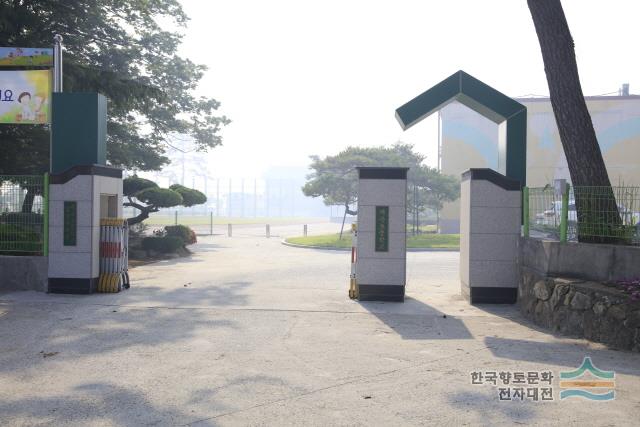 계곡초등학교 입구