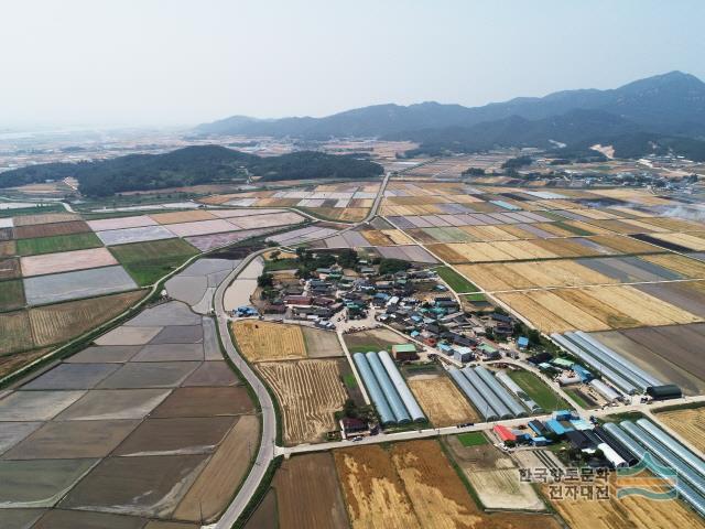 계곡면 덕정리를 지나는 지방도 제819호선