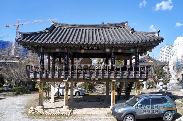 혜봉원 해탈문과 우화루