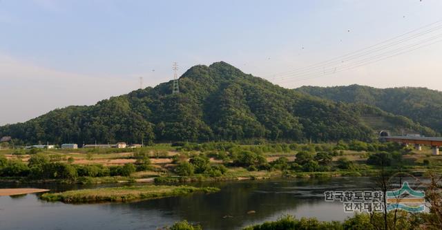 부용산