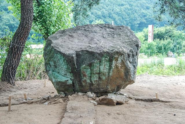 평기리 고인돌군 발굴