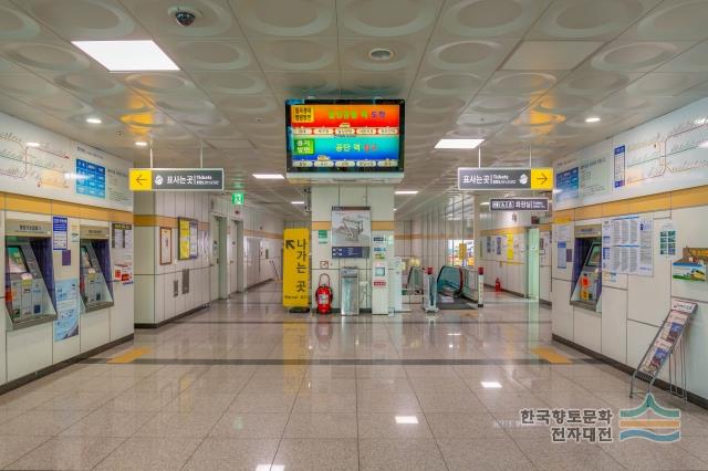 원대역 내부