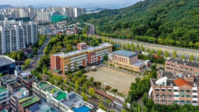 대구월곡초등학교 전경
