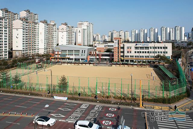 장덕고등학교 전경